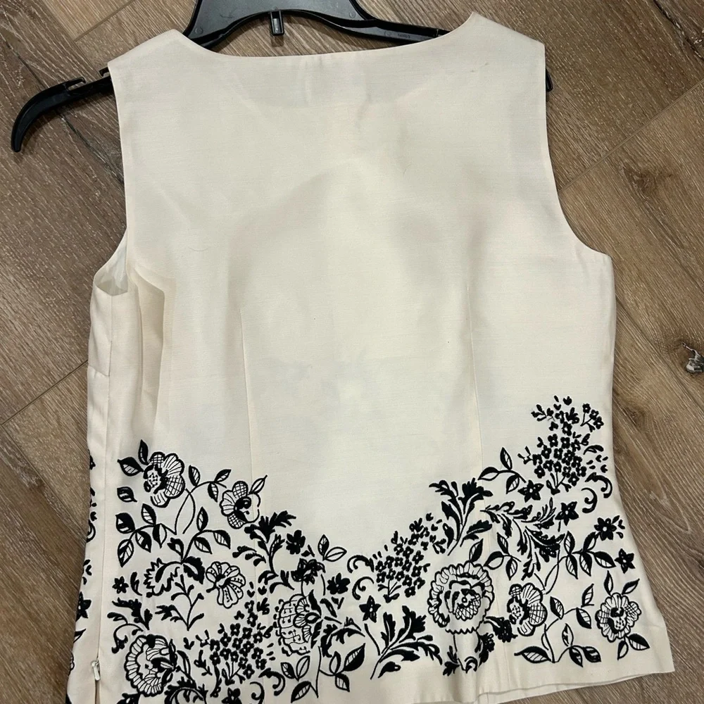 Talbots Cream and Black Floral Blouse - Picture 4 of 4